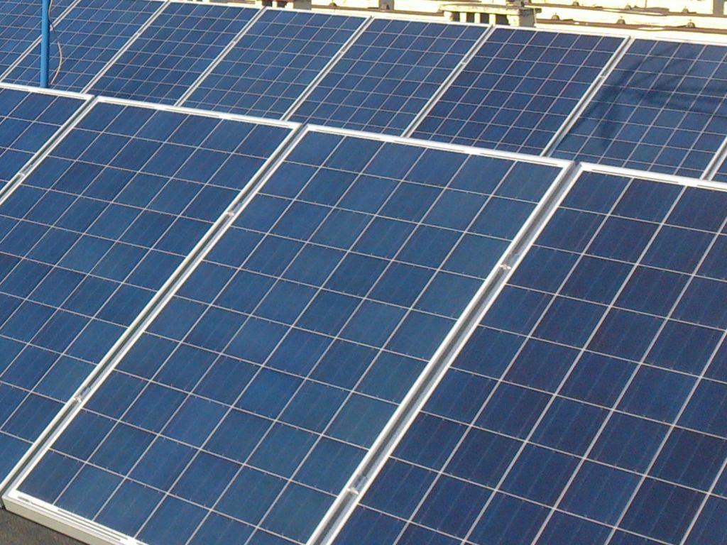 energia z OZE, odnawialne źródła enrgii, fotowoltaika, energia wiatrowa, bioenergia