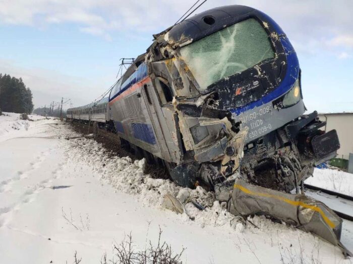 koszarówka, powiat grajewski, zderzenie mleczarki z pociągiem, transport mleka