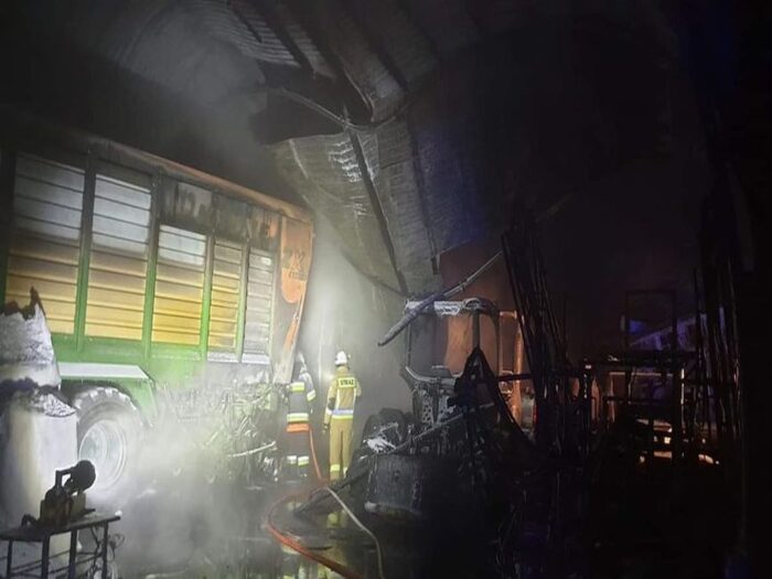 pożar gospodarstwa, świętokrzyskie, Kolonia Grzybów, straż pożarna, gowin, pomorze