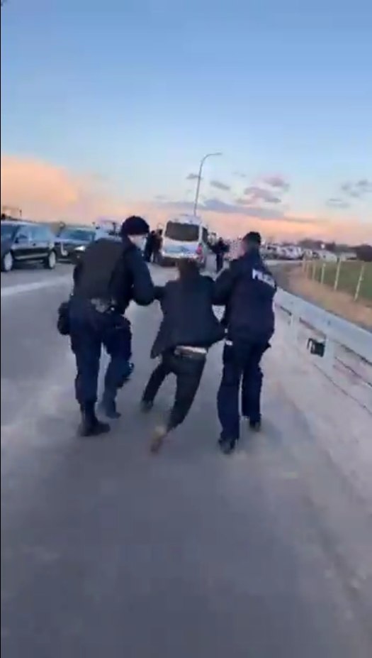 AGROunia, Michał Kołodziejczakz atrzymany przez policję, Mateusz Morawiecki, AGROunia na obwodnicy Wrześni