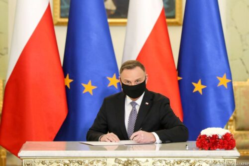 andrzej duda, sprzedaż państwowej ziemi, Zasoby Własności Rolnej Skarbu Państwa,