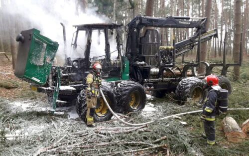 Nadleśnictwo Trzciel, pożar forwardera, Policko, powiat międzyrzecki
