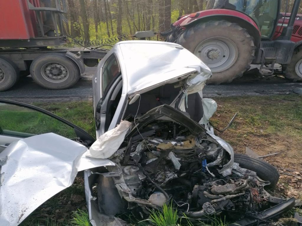 wypadki z udziałem ciągników rolniczych, wypadki na drogach, Ujazd, powiat grodziski, Kamil Sikorski