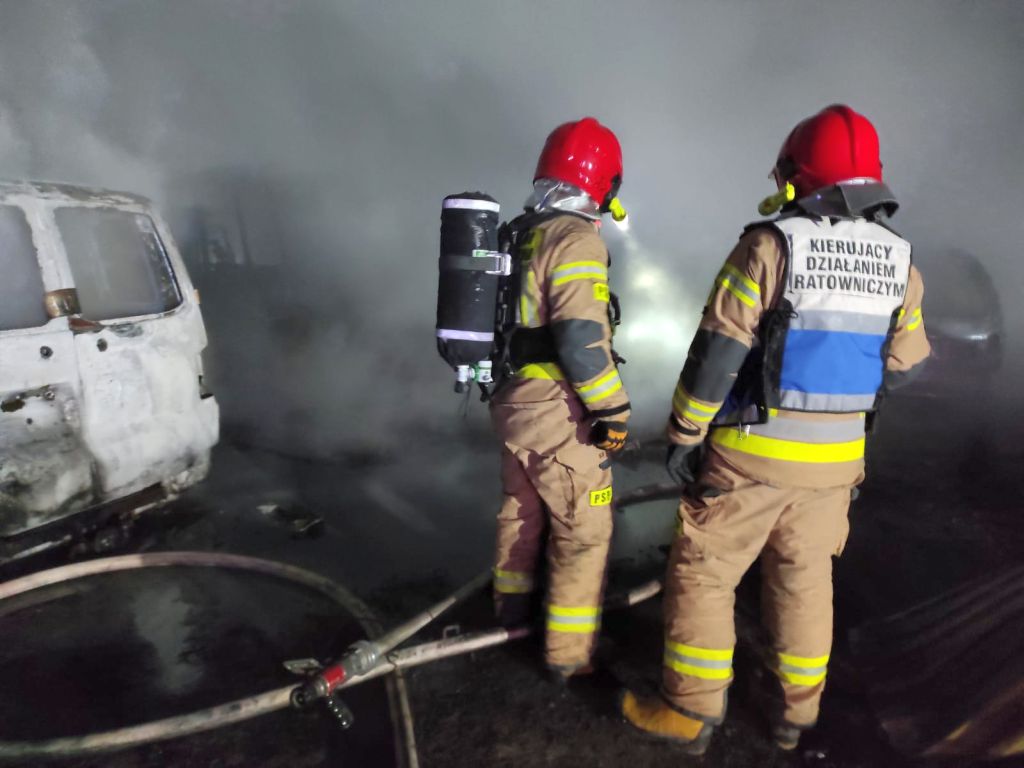 pożary w gospodarstwach, Raciborowice, KM PSP Chełm, pożar ciągników rolniczych