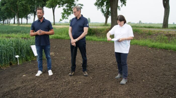 Bayer, CDT w Pordenowie, nowa oferta produktowa firmy Bayer, Dzień pola firmy Bayer, nowe odmiany rzepaku firmy Bayer