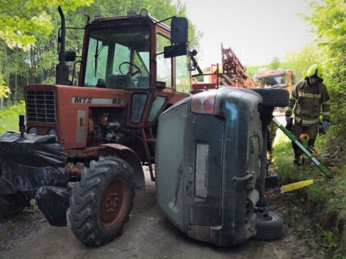 passat, wypadek, traktor