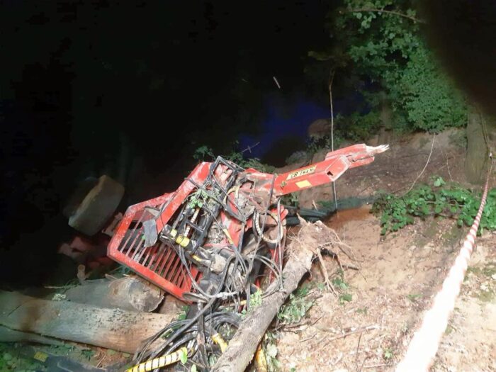 załadunek drewna, Bilsko, powiat nowosądecki, KM PSP Nowy Sącz