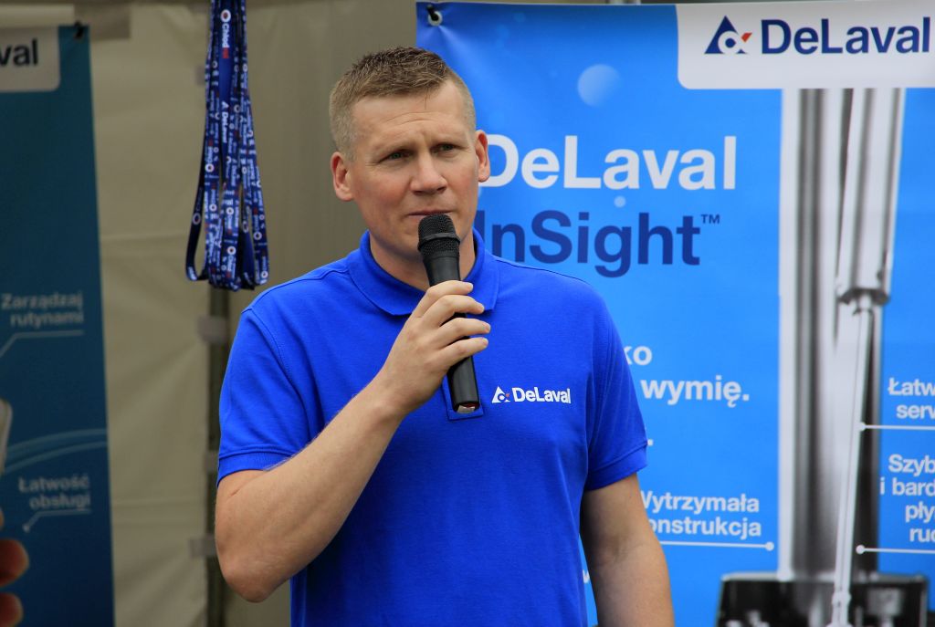 Farm Day, obora z robotami, zbiór zielonki, pokaz maszyn, Adam Warnke, DeLaval,