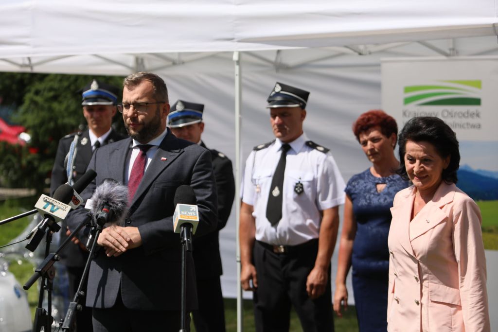 nowa biała, grzegorz puda, sprzęt rolniczy dla pogorzelców, Krystyna Węglarz