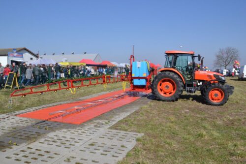 AGROMARSZ , WODR, odmiany kukurydzy, drony w rolnictwie, Poldrony, pokaz florystyczny