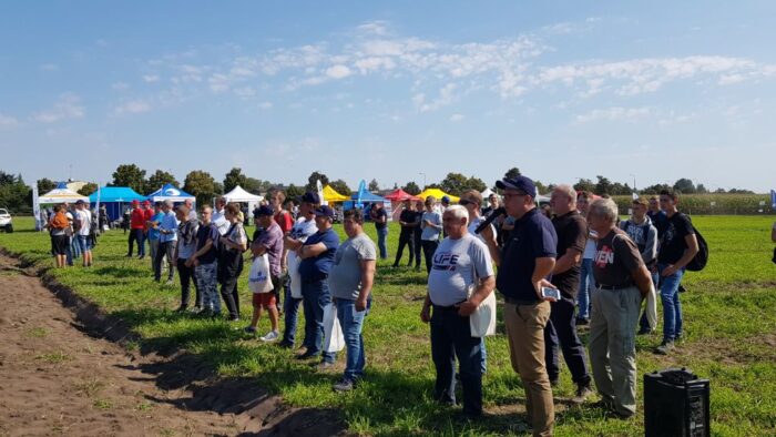 Pokazy Mistrza Pola, Przedsiębiorstwo Rolne Długie Stare, Leszno, uprawa kukurydzy na ziarno