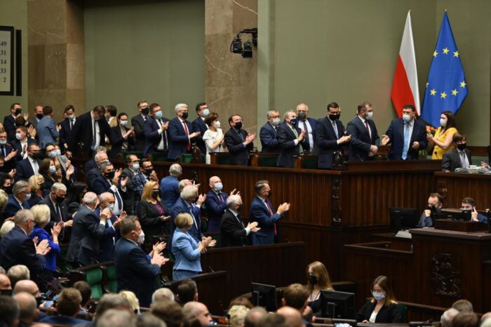 sejm, wotum  nieufności, posiedzzenie sejmu