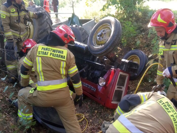 śmierć pod ciągikiem, Pęczyny, Krzysztof Tabaka, KP PSP Sandomierz