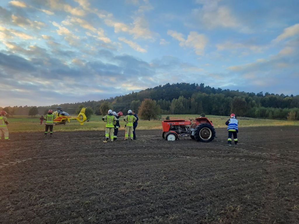 śmierć pod ciągnikiem, Dobrzeszów, powiat kielecki, Marcin Nyga