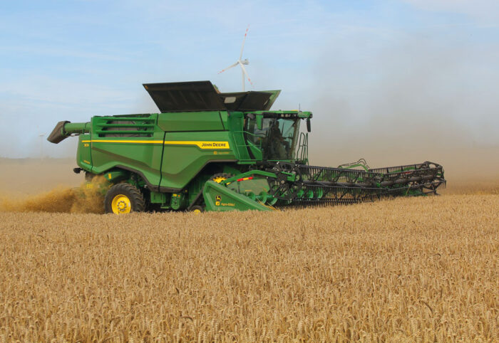 Kombajn zbożowy John Deere X9 1000, RPT, Rolniczy Przegląd Techniczny, Postomino