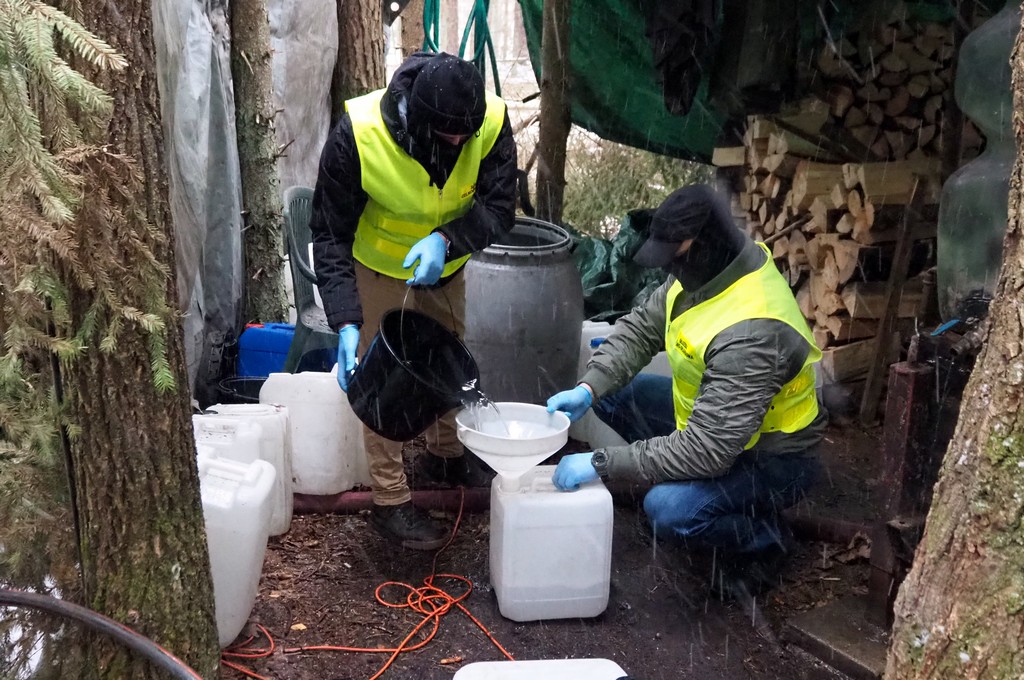 bimbrownia, nielegalna produkcja alkoholu, Szudziałowo, powiat sokólski, Krajowa Administracja Skarbowa