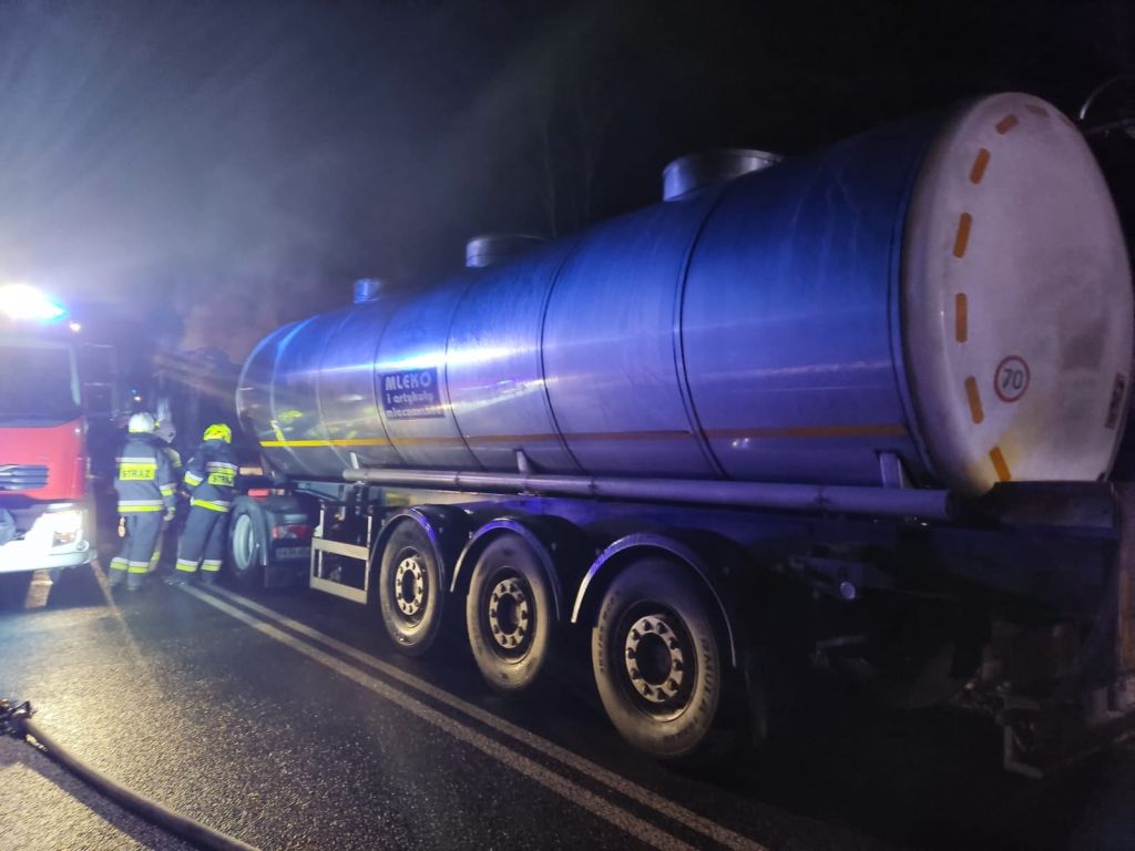 transport mleka, Kocury, gmina Dobrodzień, KP PSP Olesno, pożar mleczarki