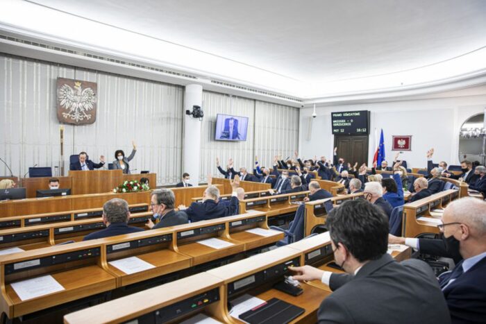 egzekucja komornicza, Senat, Kodeks postępowania cywilnego, zadlużenie gospodarstw