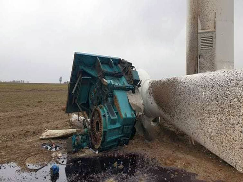 wichury przeszły przez Polskę, Dmenin, turbina wiatrowa, KW PSP Łódź