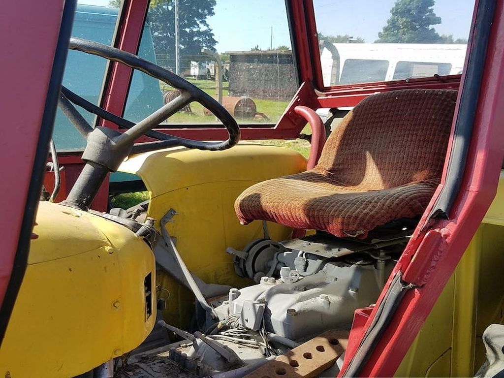 Agencja Mienia Wojskowego, AMW, sprzęt od wojska dla gospodarstwa, URSUS C-360