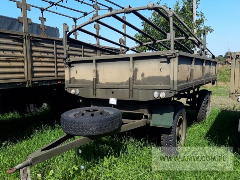 Agencja Mienia Wojskowego, AMW, sprzęt od wojska dla gospodarstwa, URSUS C-360