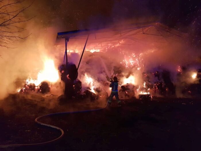 pożar balotów słomy, Brudzyń, Mariusz Owczarek, KP PSP Turek