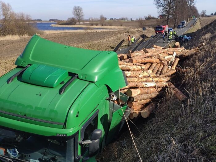 transport drewna, Blizno, powiat wąbrzeski, Krzysztof Świerczyński