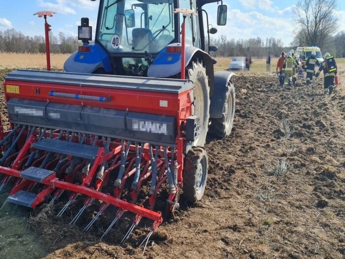 Wymyśle Polskie, powiat płocki, ręka w siewniku, wypadki podczas prac polowych