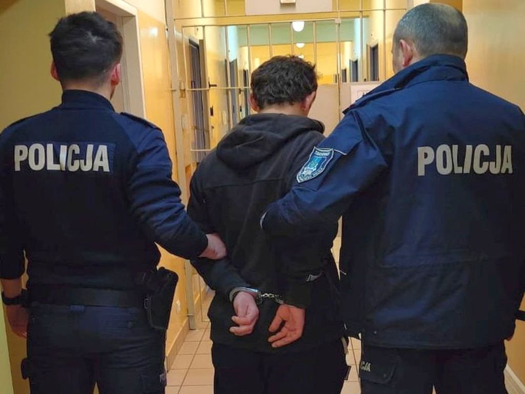 pozar traw, wypalanie traw, gmina Brody, KP PSP Starachowice