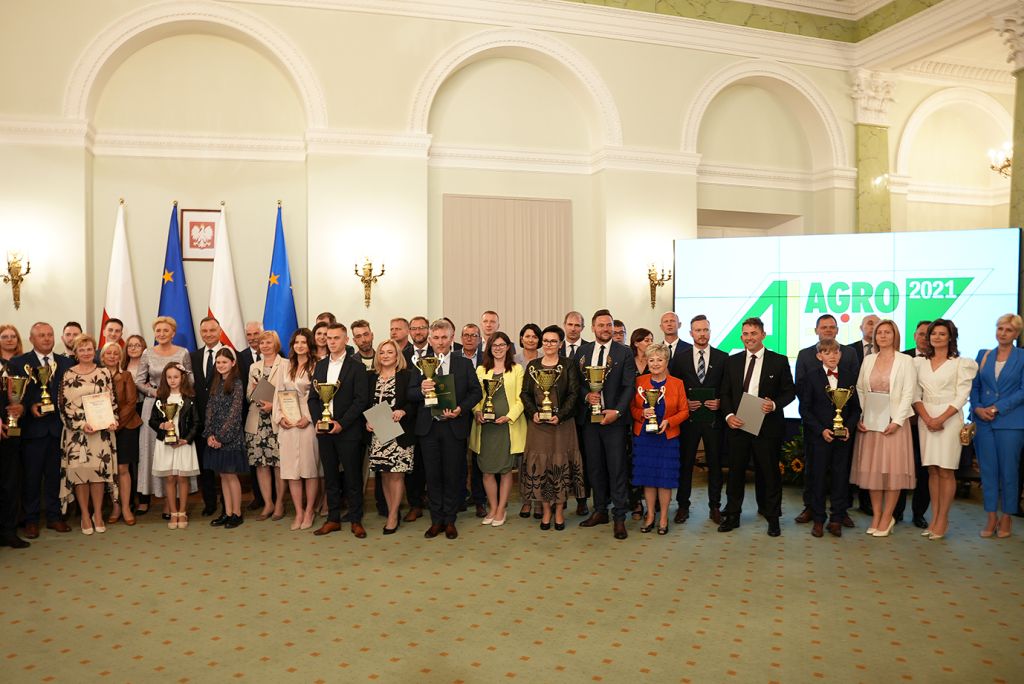 AgroLiga 2021, Teresa i Mariusz Smolarkowie, Zakład Produkcji Rolnej w Kowrozie, firma Miodziarze