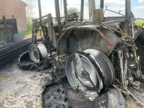 pożary w gospodarstwach, pożar ciągnika rolniczego, Nowa Wólka, powiat łęczyński