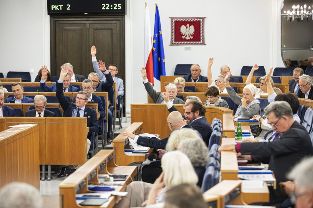 ustawa o emeryturach rolników, Senat, ZUS, KRUS