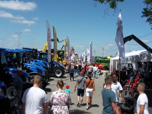 Płońsk-Poświętne, Krajowe Dni Pola, Mazowiecki Ośrodek Doradztwa Rolniczego, pokazy maszyn, poletka doświadczalne