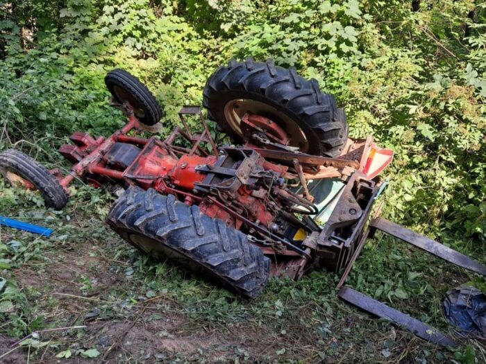 ciągnik w rowie, Witoszyn, powiat puławski, Ewa Rejn-Kozak