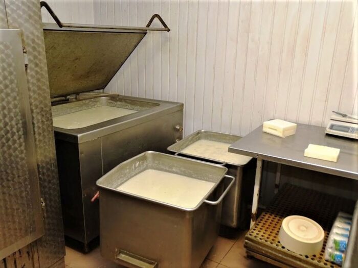 fałszowanie etykiet żywności, serki wędzone, oscypki, Nowy Sącz