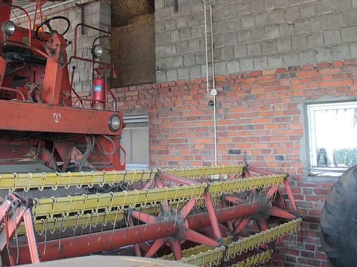 komban zgniótł mężczyznę, Przybyszów, powiat wschowski, wypadki w gospodarstwach