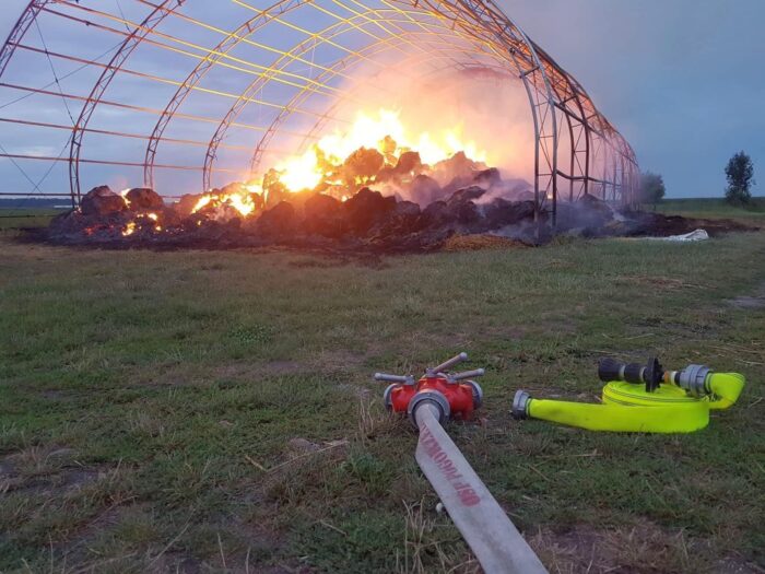 pożar, słoma, kromolice