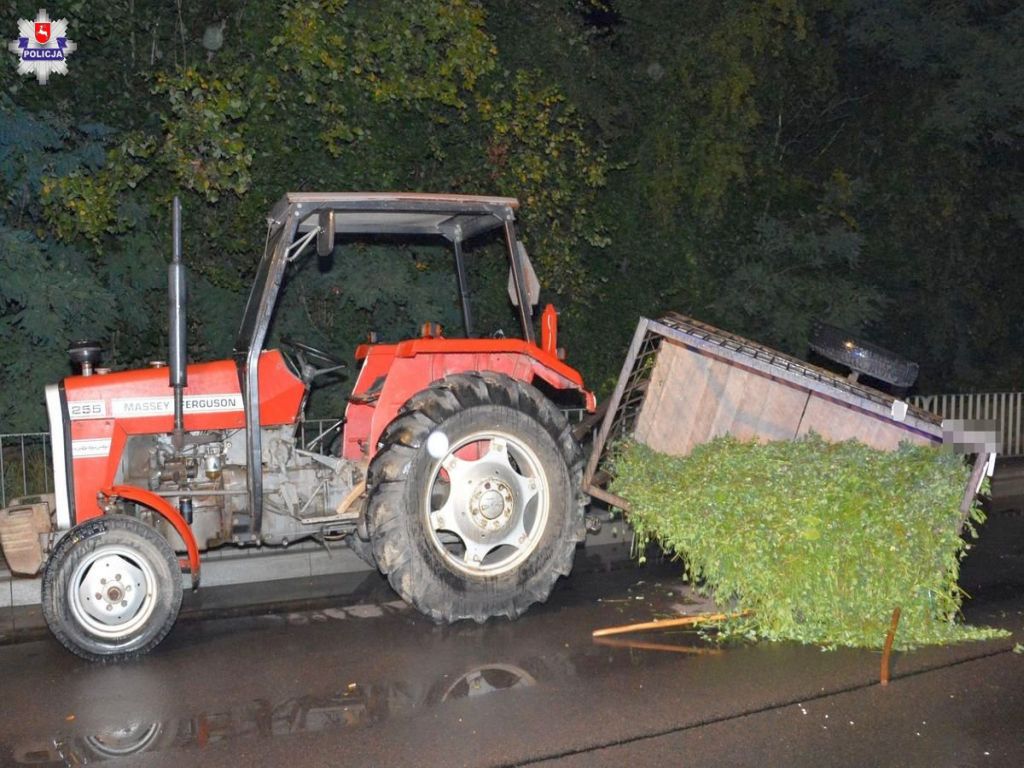 wypadek, samochód, ciągnik