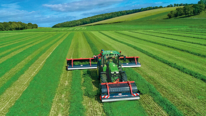 zgrabiarka taśmowa Merge Maxx 440 F, Kuhn, RPT, Rolniczy Przegląd Techniczny