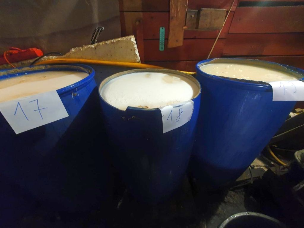 Bimbrownie w gospodarstwach, nielegalna produkcja alkoholu, gmina Wasilków, Zduńska Wola