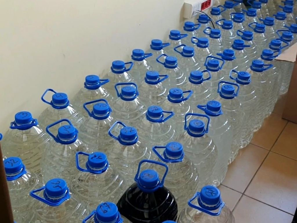 Bimbrownie w gospodarstwach, nielegalna produkcja alkoholu, gmina Wasilków, Zduńska Wola