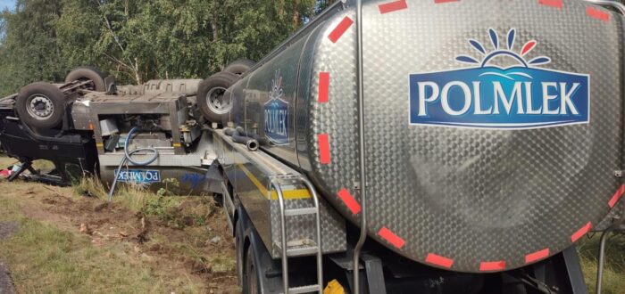 transport mleka, wypadek cysterny z mlekiem, Lipiny, powiat kolski