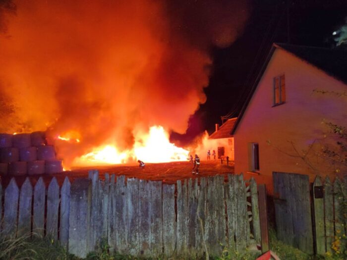 pożar stodoły, Żłobin, KP PSP Sejny, pożary w gospodarstwach