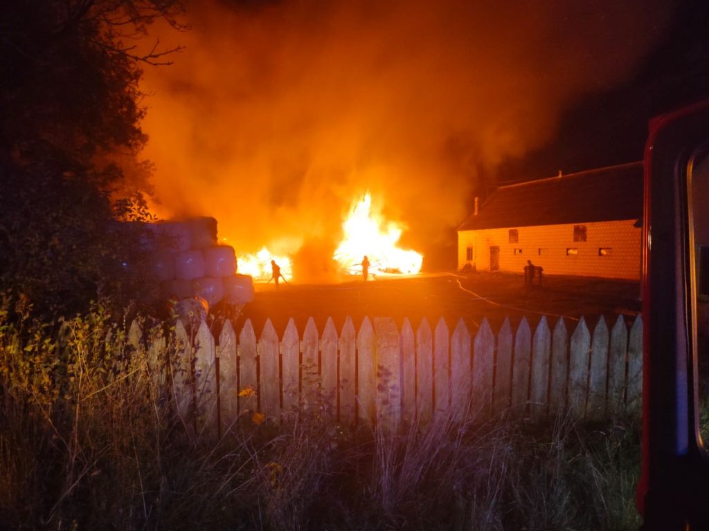 pożar stodoły, Żłobin, KP PSP Sejny, pożary w gospodarstwach