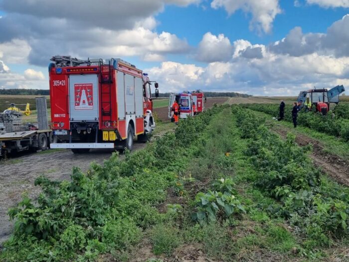 wypadek, wykopki, ratownicy