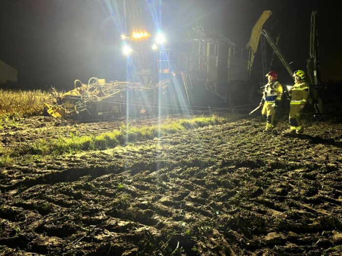 kombajn zerwał linie energetyczne, zbiór buraków, Chwałkowo, powiat średzki, Marek Mądry