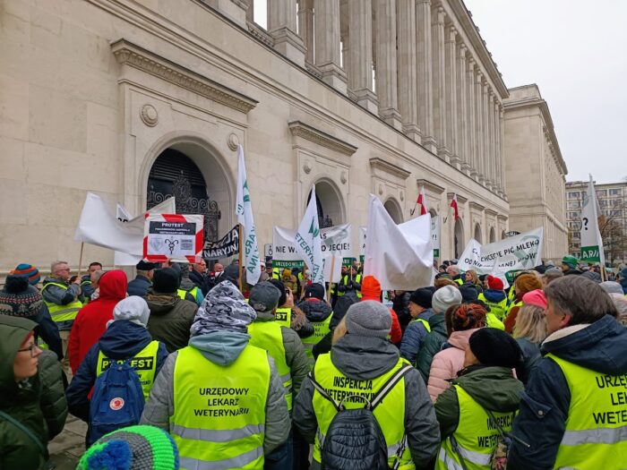 urzędowi lekarze weterynarii, minister rolnictwa, pikieta,  system kontroli żywności, bezpieczeństwo żywności