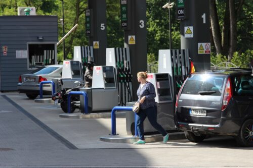 ustawa biopaliwowa, Narodowy Cel Wskaźnikowy, benzyna E5, benzyna E10