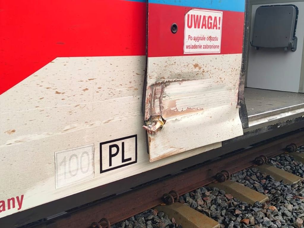 traktor uderzył w szynobus, Dubicze Osoczne, powiat hajnowski, przejazd kolejowy