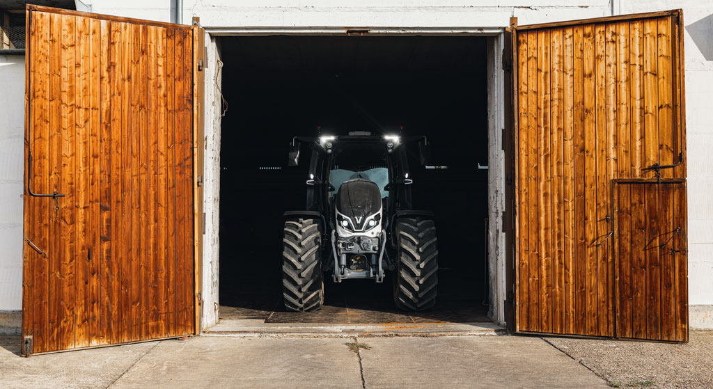 Ciągnik Valtra serii Q , Sebastian Karasiewicz, RPT, Rolniczy Przegląd Techniczny